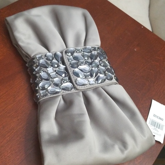 Banana Republic Silver Gray Clutch Purse Nwt - Picture 1 of 4